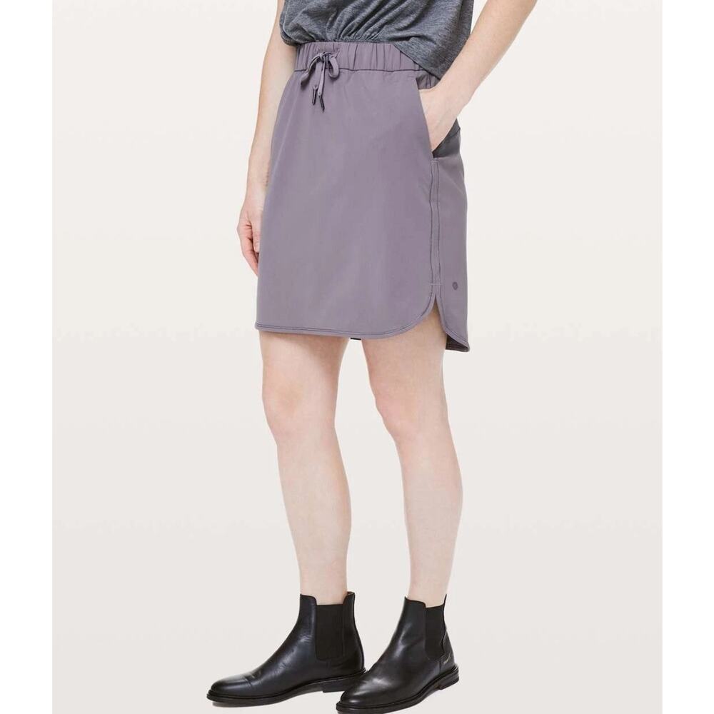 Lululemon On The Fly Skirt Sz 4 Gray High Rise 4-Way Stretch Athleisure Utility